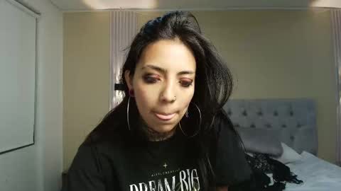 L I A M O N R O E online show from September 17, 11:45 am