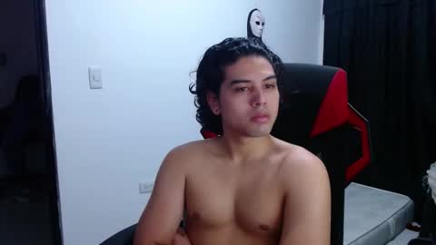 Snapshot of liamrides chatting on November 22, 4:33 am liamrides online show from November 22, 4:33 am