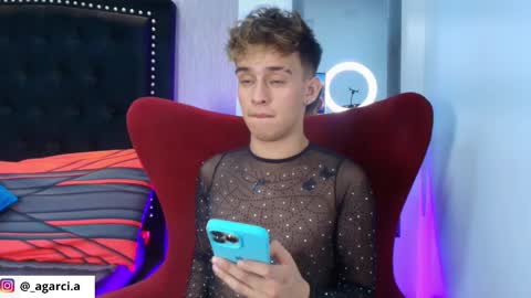 liam online show from September 29, 12:16 am