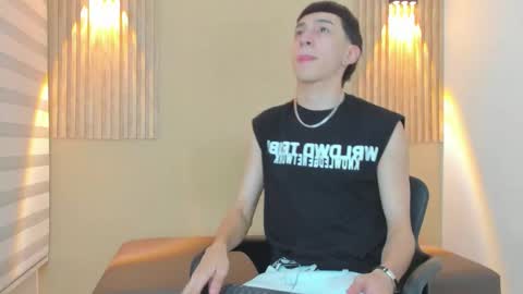 lian_cameron online show from February 19, 4:08 am