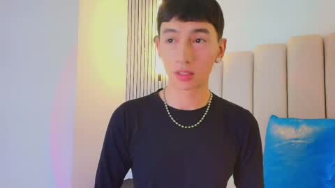 lian_cameron online show from April 28, 4:06 am