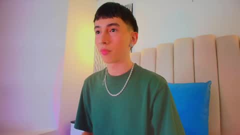 lian_cameron online show from May 11, 3:56 am