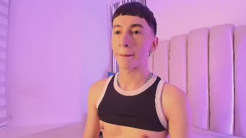 lian_cameron online show from June 22, 3:36 am