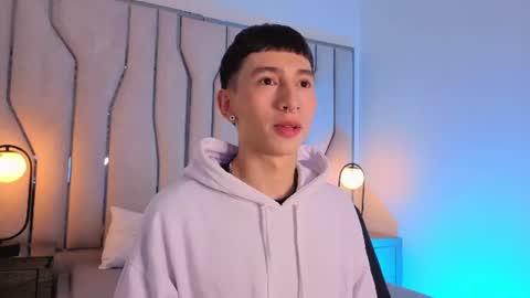 lian_cameron online show from July 8, 3:44 am