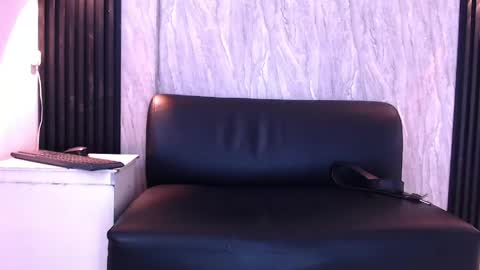 Lian Jacob online show from June 9, 4:02 am