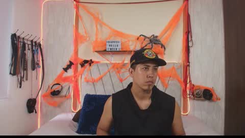 Snapshot of liana_asaff chatting on October 14, 7:03 pm Mistress Liana - Sir Asaf online show from October 14, 7:03 pm