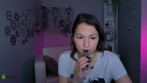 Snapshot of liana_best chatting on March 18, 10:07 am Li online show from March 18, 10:07 am