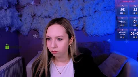 Snapshot of liana_best chatting on March 27, 10:26 am Li online show from March 27, 10:26 am