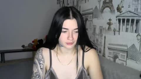 liana_diva online show from December 11, 11:32 pm