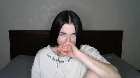 liana_diva online show from January 18, 1:30 am