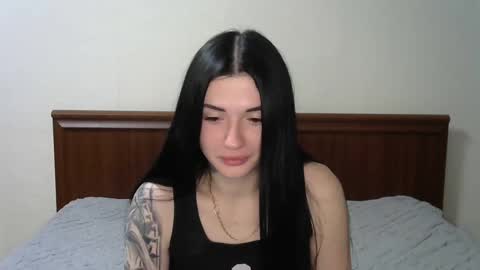 liana_diva online show from February 13, 11:47 pm