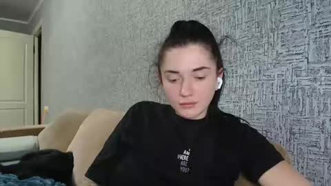 Snapshot of liana_diva chatting on February 12, 5:08 pm liana_diva online show from February 12, 5:08 pm