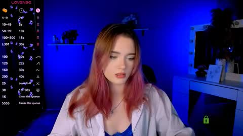 Snapshot of liana_kisses chatting on September 30, 7:19 pm Little Liana online show from September 30, 7:19 pm