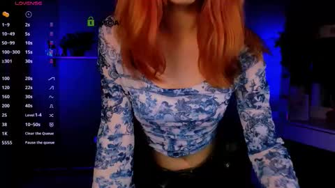 Snapshot of liana_kisses chatting on October 8, 12:58 pm Little Liana online show from October 8, 12:58 pm