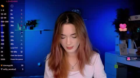 Snapshot of liana_kisses chatting on October 9, 7:23 pm Little Liana online show from October 9, 7:23 pm