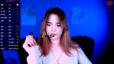 Snapshot of liana_kisses chatting on November 6, 8:21 pm Little Liana online show from November 6, 8:21 pm