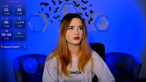 Snapshot of liana_kisses chatting on November 19, 8:53 pm Little Liana online show from November 19, 8:53 pm