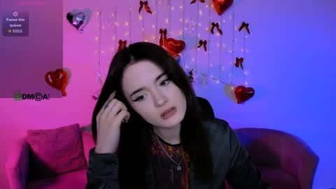 Snapshot of liana_kisses chatting on March 31, 7:14 pm Little Liana online show from March 31, 7:14 pm