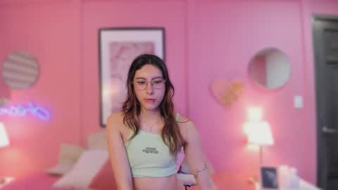 liana_maia online show from December 16, 10:15 pm