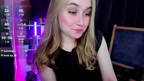 Snapshot of lianabright chatting on June 18, 2:12 am Liana online show from June 18, 2:12 am