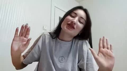 Lia online show from November 19, 12:49 pm