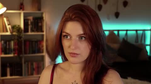 Lianna online show from March 7, 7:44 pm