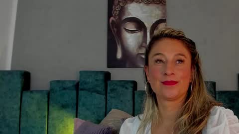 Lian online show from March 9, 1:25 am