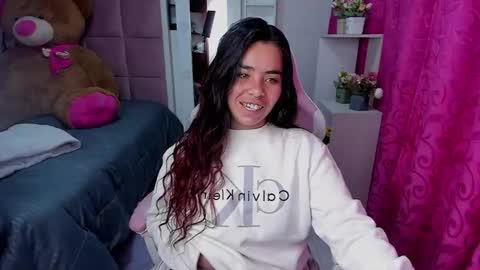 liany_taylor online show from February 15, 2:52 am