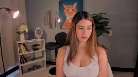 Lia online show from February 5, 1:16 pm