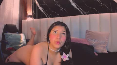 liarossi_ online show from January 14, 5:40 pm