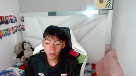Snapshot of liarr_ chatting on April 28, 4:28 am LIAR online show from April 28, 4:28 am