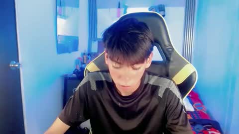 Snapshot of liarr_ chatting on May 15, 11:12 pm LIAR online show from May 15, 11:12 pm