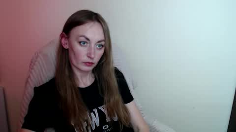 Lia online show from June 5, 12:00 pm