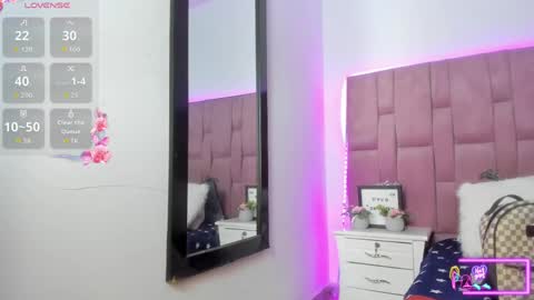 Snapshot of liat_vega chatting on May 15, 11:01 pm Lyath Vega online show from May 15, 11:01 pm