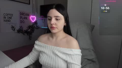 Lia online show from November 24, 8:36 am