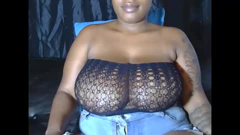 lickabletash98 online show from January 1, 4:07 pm
