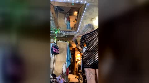 licktysplitme online show from March 29, 3:39 am