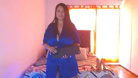 Isa online show from July 28, 9:36 pm