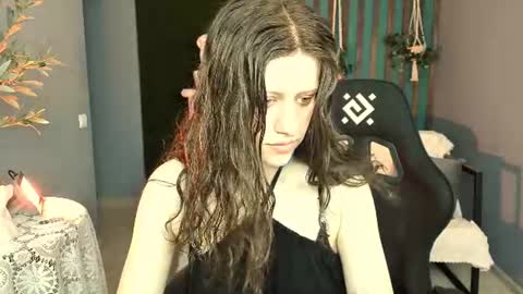 Hey My name is Lida online show from July 12, 9:55 am