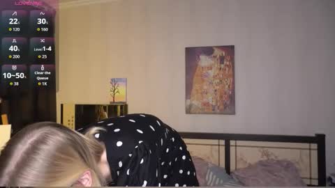 Ann online show from November 6, 7:26 pm