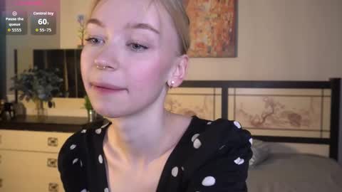 Ann online show from November 19, 8:09 pm