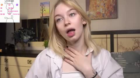 Ann online show from November 22, 7:02 pm