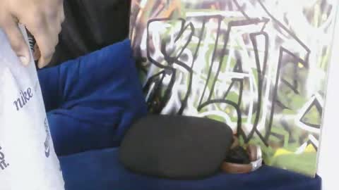 lightscamerawatchme online show from February 6, 1:32 am