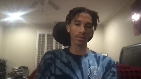 lightskin4you online show from December 28, 11:26 pm