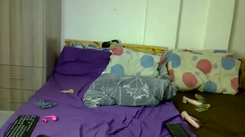 Snapshot of lightskin_maria chatting on June 11, 3:15 am Maria online show from June 11, 3:15 am