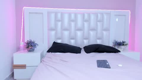 Snapshot of liia_collins chatting on March 9, 5:39 pm Lia online show from March 9, 5:39 pm