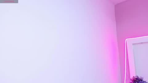 Snapshot of liia_collins chatting on March 10, 8:14 pm Lia online show from March 10, 8:14 pm