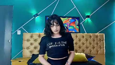 Liiaa Sweett  online show from June 23, 10:08 pm