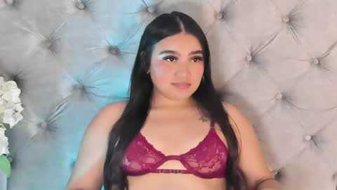 liiabloomm online show from June 23, 5:38 am