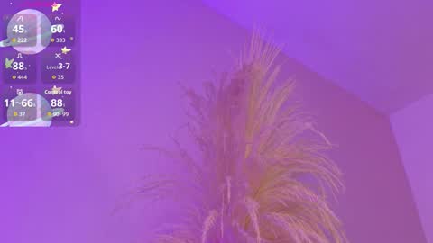 Snapshot of liiamluna chatting on March 17, 9:01 am Liiam Luna online show from March 17, 9:01 am